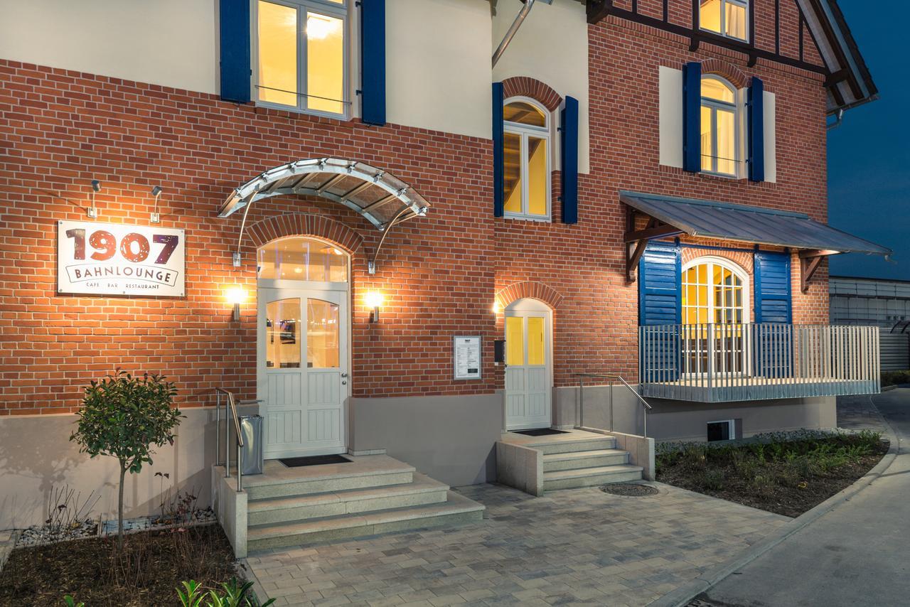 Bahnlounge 1907 Bed and Breakfast Neuenstadt am Kocher Exteriör bild
